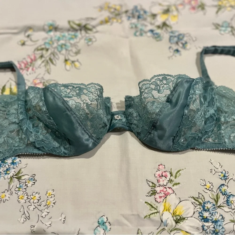 Vintage Dior Balconette bra - Picture 2 of 14